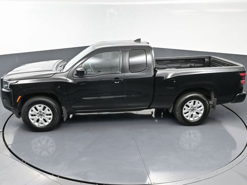 Used 2023 Nissan Frontier SV w/ Tow Package image 40