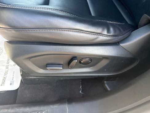 Used 2023 Ford Explorer XLT w/ Equipment Group 202A image 30