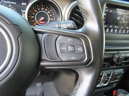 Used 2020 Jeep Gladiator Sport w/ Quick Order Package 24S image 19