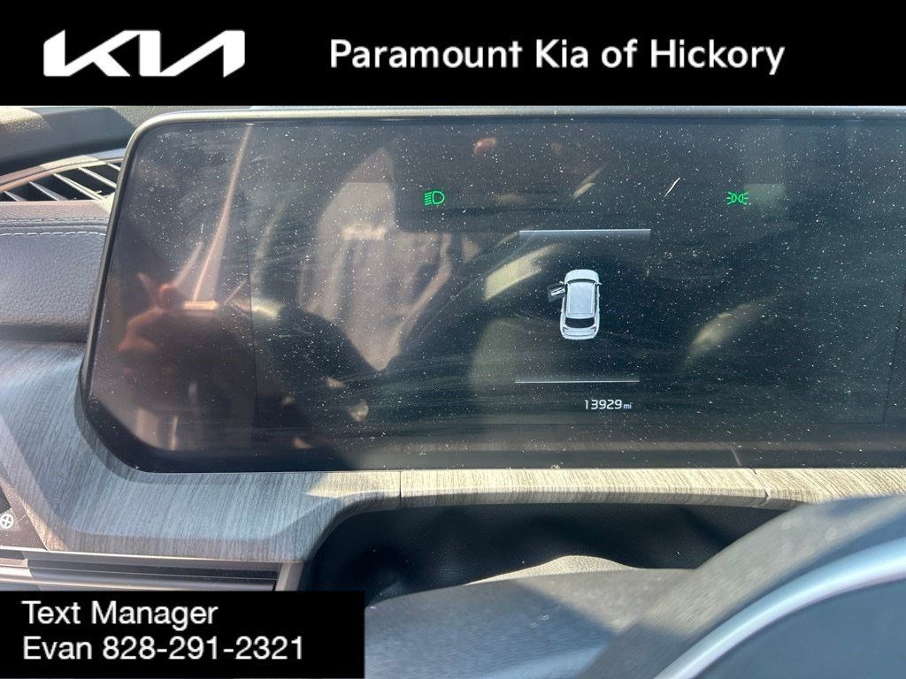 Used 2025 Kia Telluride EX FWD image 7