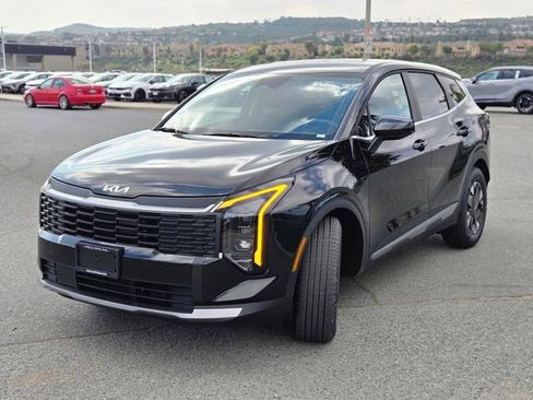 New 2026 Kia Sportage LX image 12