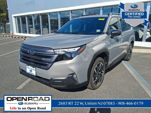 Certified 2025 Subaru Forester Premium image 2