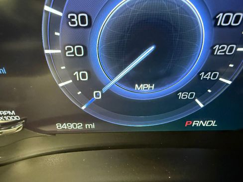 Used 2019 Cadillac Escalade ESV Luxury AWD/4WD image 17
