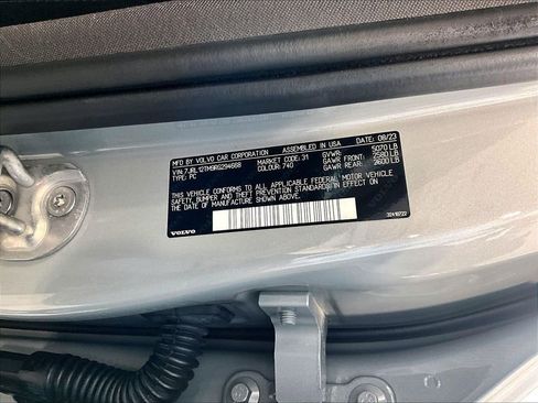 Used 2024 Volvo S60 B5 Ultimate w/ Climate Package image 28