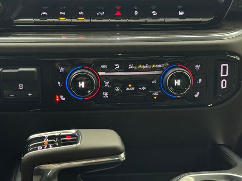 Used 2024 Chevrolet Silverado 1500 LTZ image 29