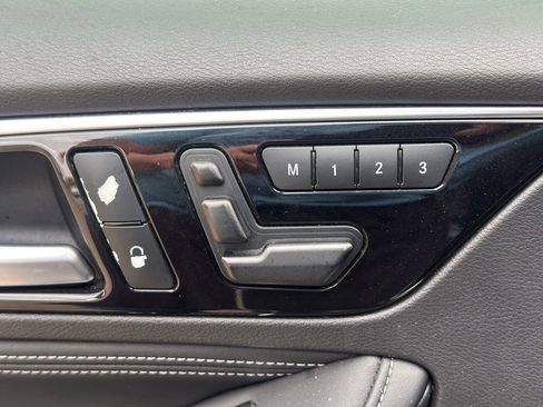 Used 2018 INFINITI QX30 Premium w/ Navigation Package image 21