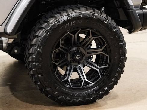 Used 2020 Jeep Wrangler Unlimited Rubicon AWD/4WD image 45