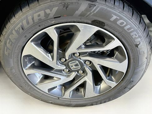 Used 2018 Honda Civic EX image 11