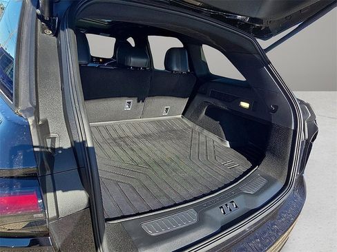 Certified 2025 Lincoln Nautilus Reserve w/ Jet Appearance Package image 8