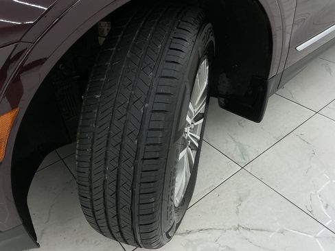 Used 2018 Cadillac XT5 Luxury w/ Driver Awareness Package FWD image 47