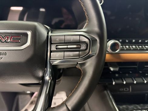 Used 2024 GMC Canyon AT4 w/ AT4 Premium Package image 20