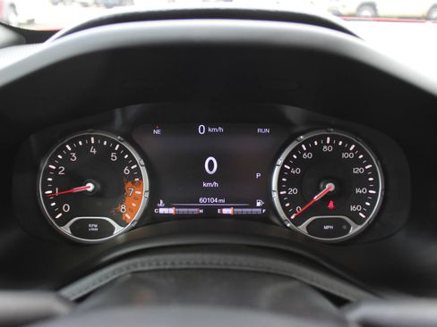 Used 2018 Jeep Renegade Trailhawk AWD/4WD image 12