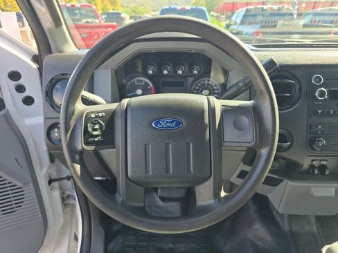 Used 2013 Ford F550 XL 2WD SuperCab 186 WB 84 CA w/ XL Value Pkg image 12