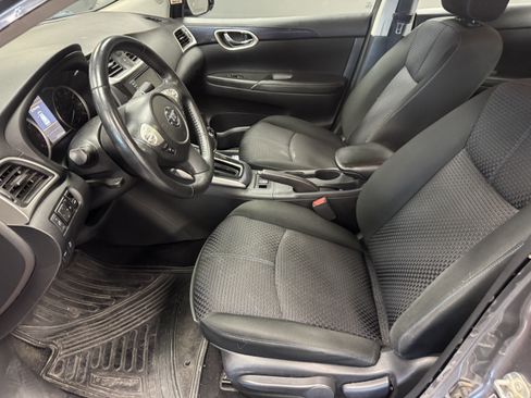 Used 2019 Nissan Sentra SR FWD image 10