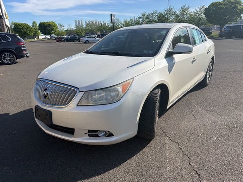 Used 2011 Buick LaCrosse CXS image 3
