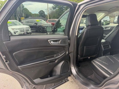 Used 2024 Ford Edge Titanium AWD/4WD image 16