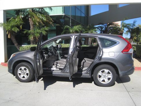 Used 2013 Honda CR-V LX image 14