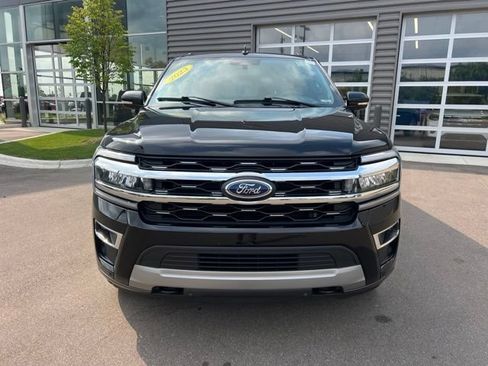 Used 2023 Ford Expedition Max Limited AWD/4WD image 2