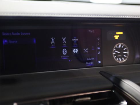 Used 2018 Lexus LC 500 Coupe w/ Sport Package RWD image 29