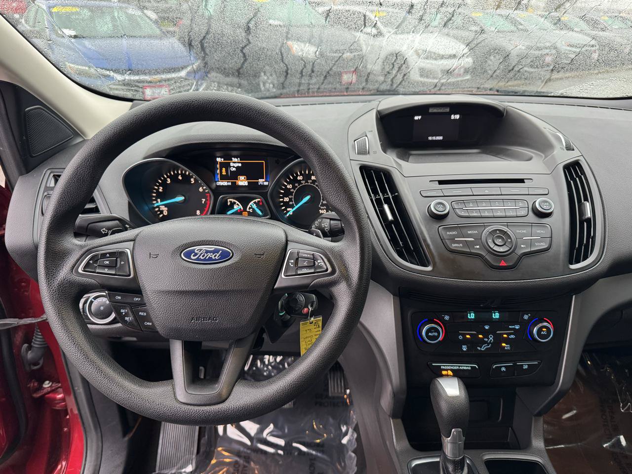 Used 2017 Ford Escape SE AWD/4WD image 3