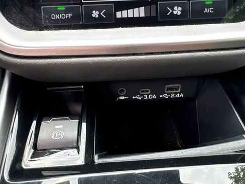 Certified 2023 Subaru Outback Onyx Edition AWD/4WD image 35