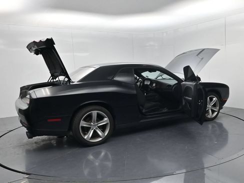 Used 2016 Dodge Challenger R/T RWD image 46