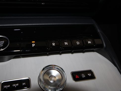 New 2026 Lincoln Navigator Reserve AWD/4WD image 14