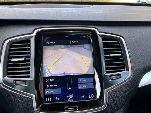 Used 2018 Volvo XC90 T6 Momentum w/ Convenience Package AWD/4WD image 29