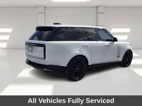 Used 2024 Land Rover Range Rover Autobiography image 8