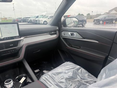 New 2026 Ford Explorer ST-Line AWD/4WD image 40
