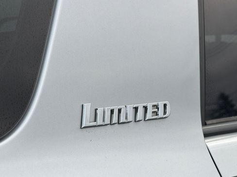 Used 2012 Toyota 4Runner Limited AWD/4WD image 24