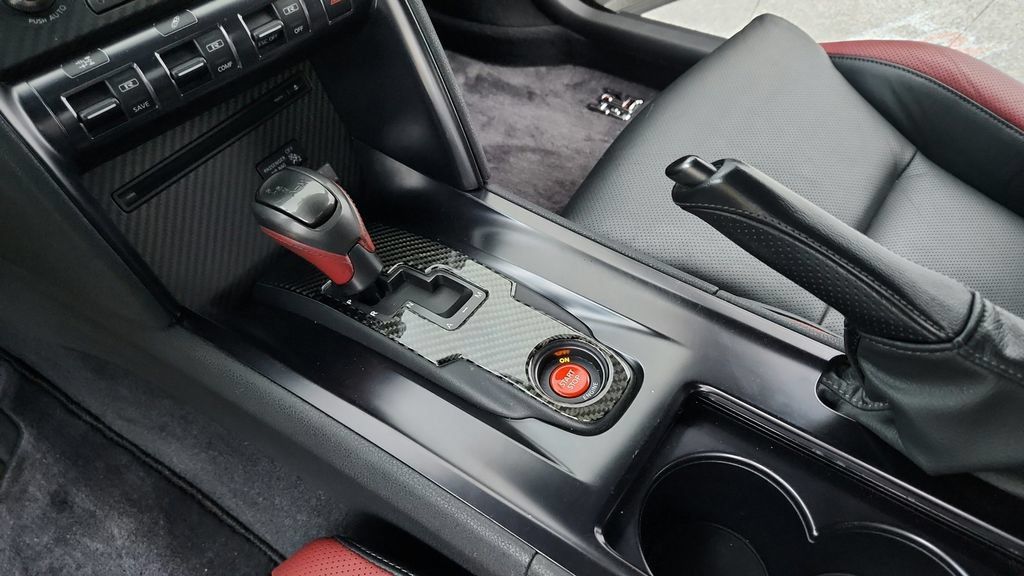 Used 2012 Nissan GT-R Black Edition AWD/4WD image 19