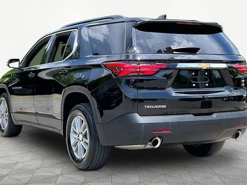 Used 2023 Chevrolet Traverse LT FWD image 4