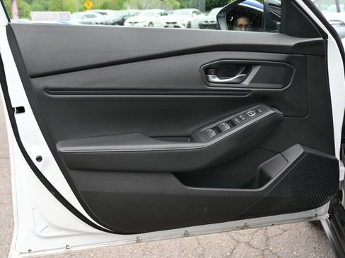 Used 2025 Honda Accord Sport image 19