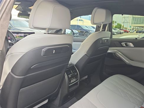 Certified 2024 BMW X6 xDrive40i w/ Executive Package AWD/4WD image 11