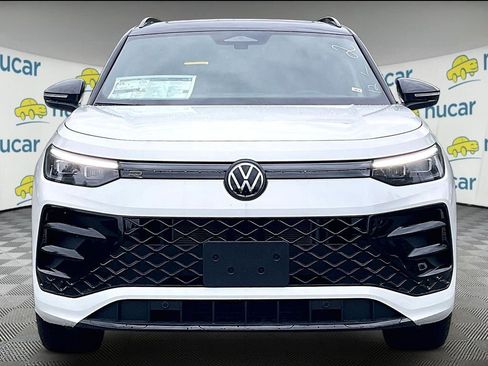 New 2026 Volkswagen Tiguan SE R-Line AWD/4WD image 3