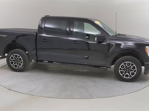 Certified 2022 Ford F150 XLT w/ Equipment Group 302A High image 12