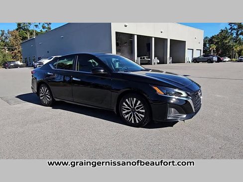 Used 2023 Nissan Altima 2.5 SV image 17