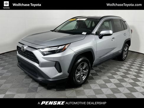 Certified 2024 Toyota RAV4 XLE FWD image 1