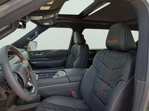 New 2025 Nissan Armada PRO-4X w/ Pro-4X Premium Package image 11