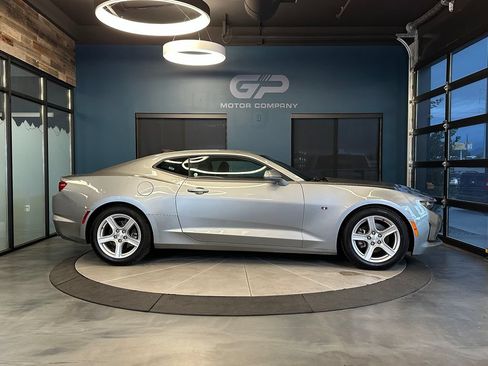 Used 2023 Chevrolet Camaro LT RWD image 2