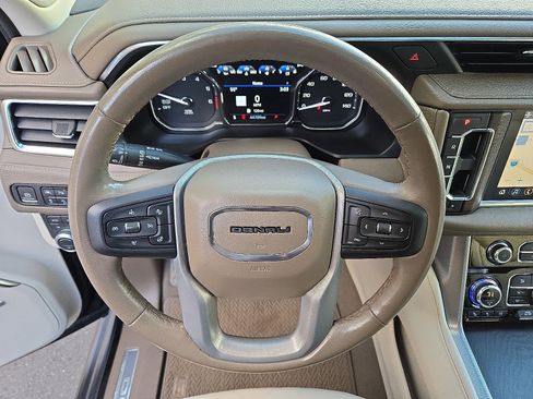 Used 2021 GMC Yukon Denali w/ Denali Ultimate Package image 21