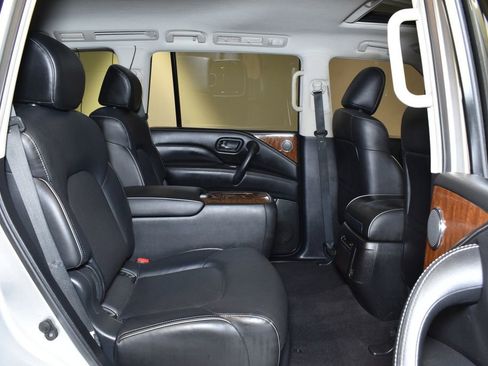 Used 2019 INFINITI QX80 Luxe image 32