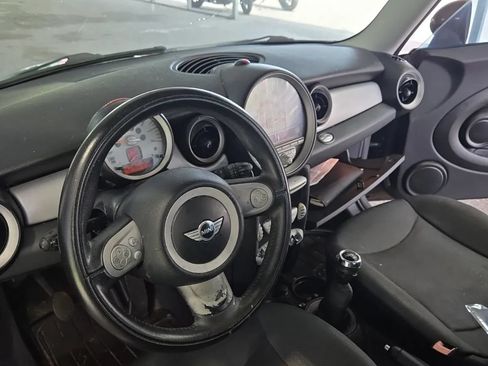 Used 2010 MINI Cooper Hardtop FWD image 9
