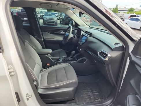 Used 2021 Chevrolet TrailBlazer LT w/ Convenience Package AWD/4WD image 21