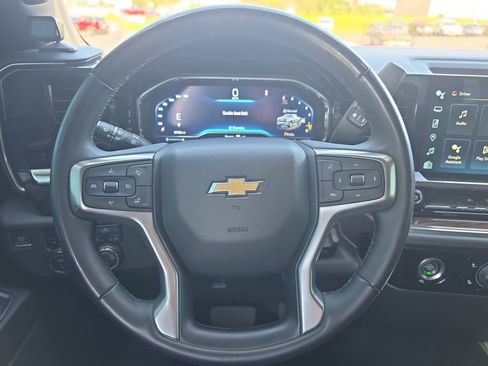 Used 2023 Chevrolet Silverado 1500 LT image 16