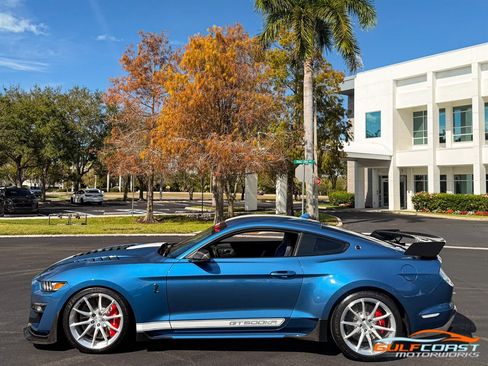 Used 2020 Ford Mustang Shelby GT500 w/ Carbon Fiber Track Pack image 54