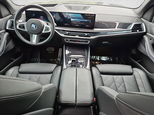 Used 2026 BMW X5 xDrive50e w/ M Sport Package AWD/4WD image 17