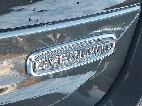 Used 2023 Jeep Grand Cherokee Overland w/ Luxury Tech Group IV image 32