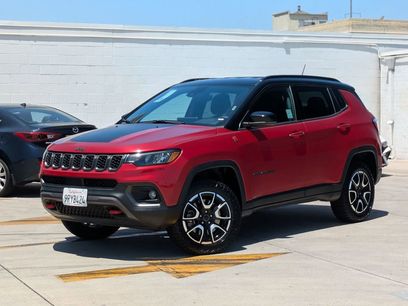 Used 2025 Jeep Compass Trailhawk